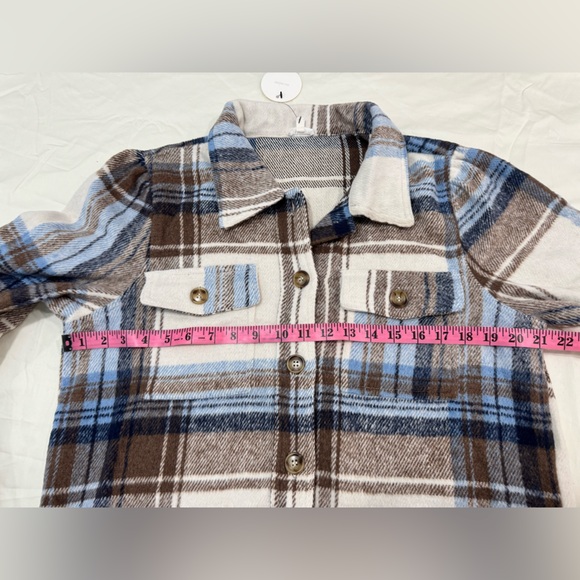 Plaid Button-Up Shacket - Picture 4 of 6